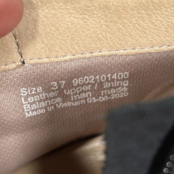 Dansko Autumn Booties Size 37 6.5 7 US Black Nubuck Leather Ankle Buckle Heel - Picture 9 of 10